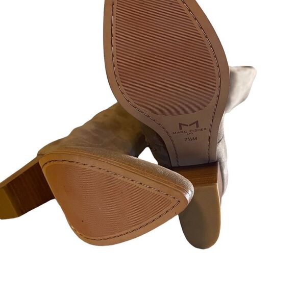 NWOT Comara Over the Knee Pointed Toe Boot
MARC FISHER LTD size 7.5 - Picture 5 of 7